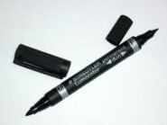 749754674_o STAEDTLER TUSJ GAFFER TAPE DOBBEL SVART RUND